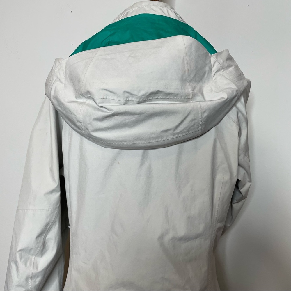 Women's Patagonia Goretex Piolet jacket - Picture 8 of 14